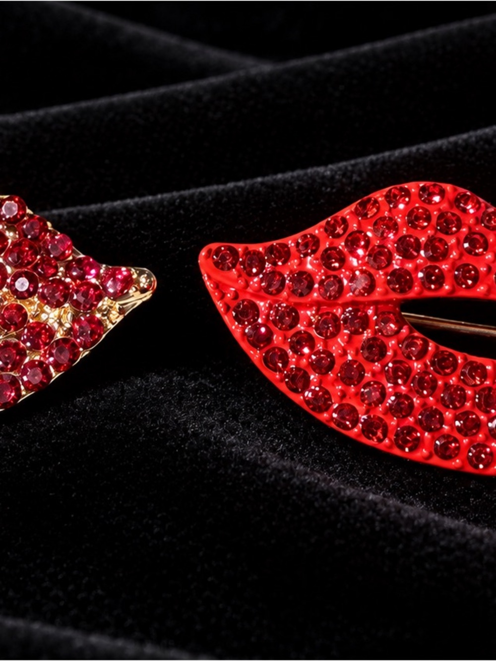 Red Crystal Lip Brooches